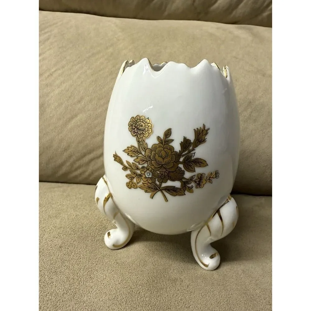 Vintage Napcoware Footed Egg Shape Vase. Gold & Black Flowers. Gold Trim 6